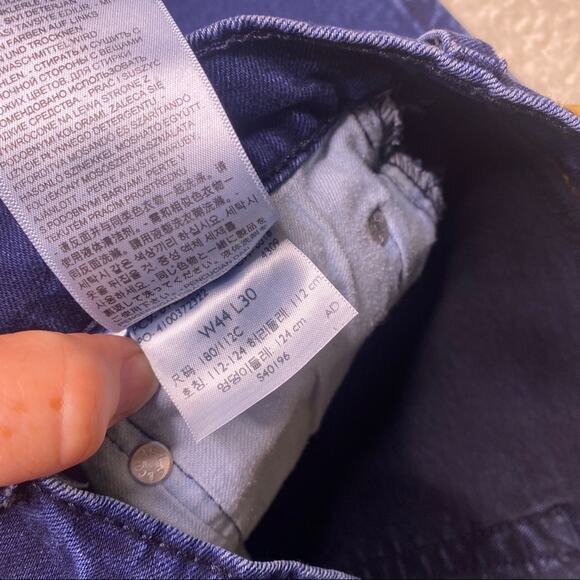 Levi’s 550 Relaxed Fit Dark Blue Denim Jean 44.30 - Picture 7 of 9